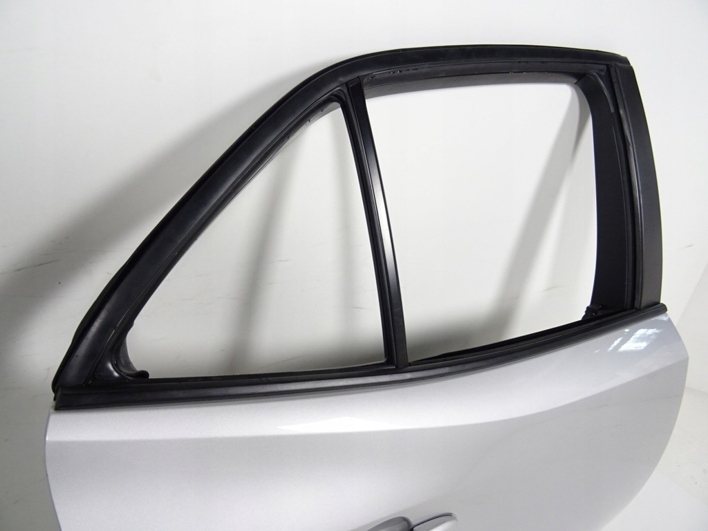 фото №10, Corolla e21 xii дверь правое задняя задние 1f7 hb 2019-