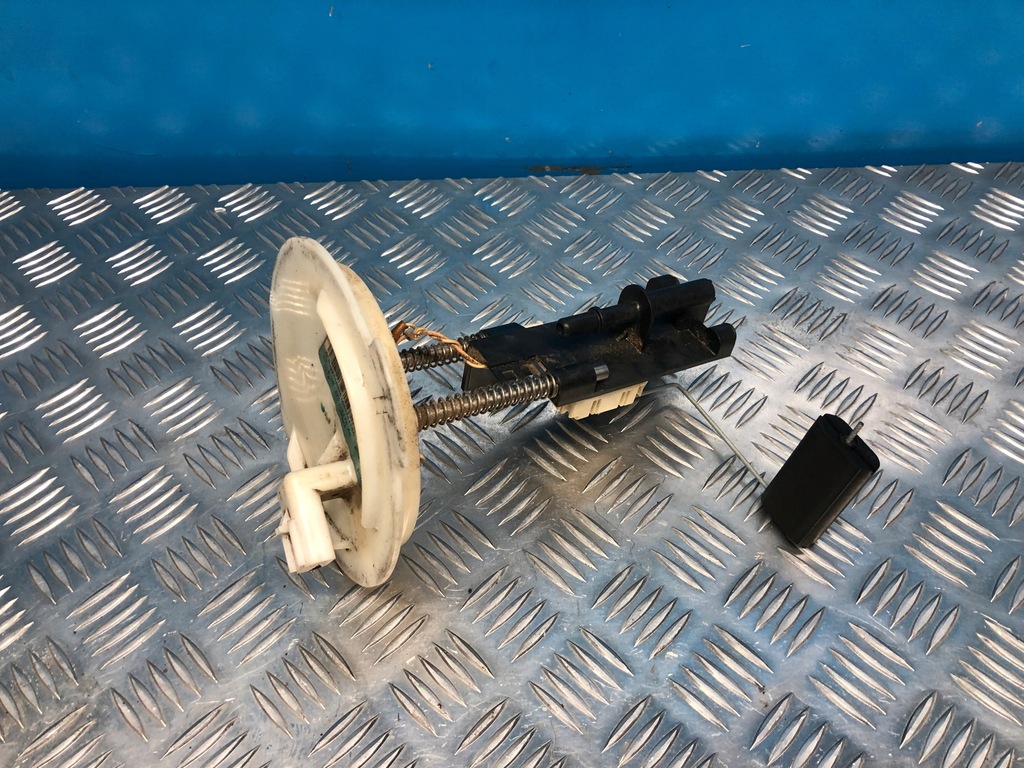 фото №1, Ford freestyle 3.0 поплавок датчик уровня топлива