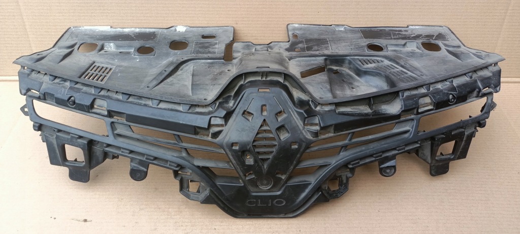 Купити Решітка радіатора підсилювач бампера renault clio iv 4 12-15r. 622563184r