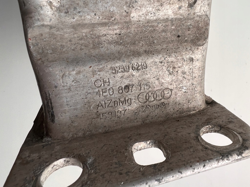 фото №4, Audi a8 s8 зона деформації ліва відбійник 4e0807115