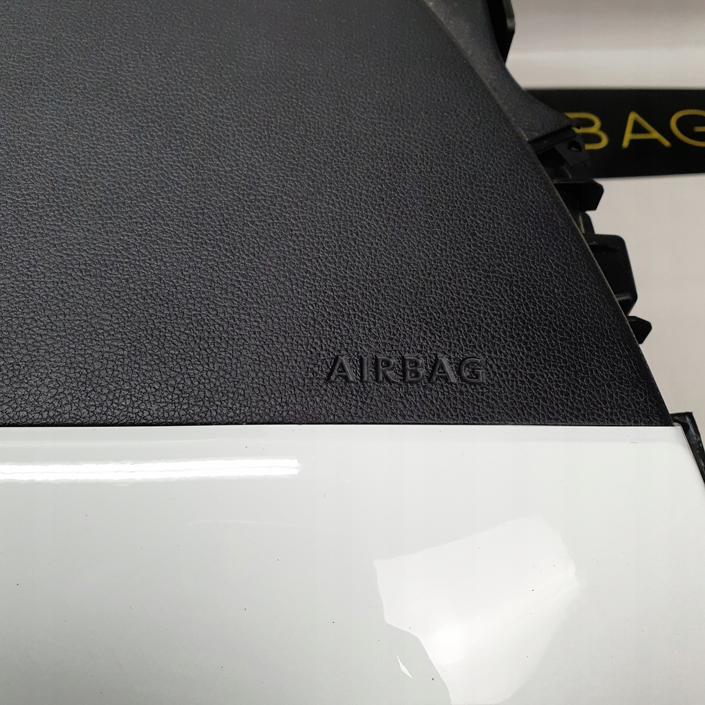 фото №5, Citigo приборная панель консоль подушки безопасности ремни подушка безопасности