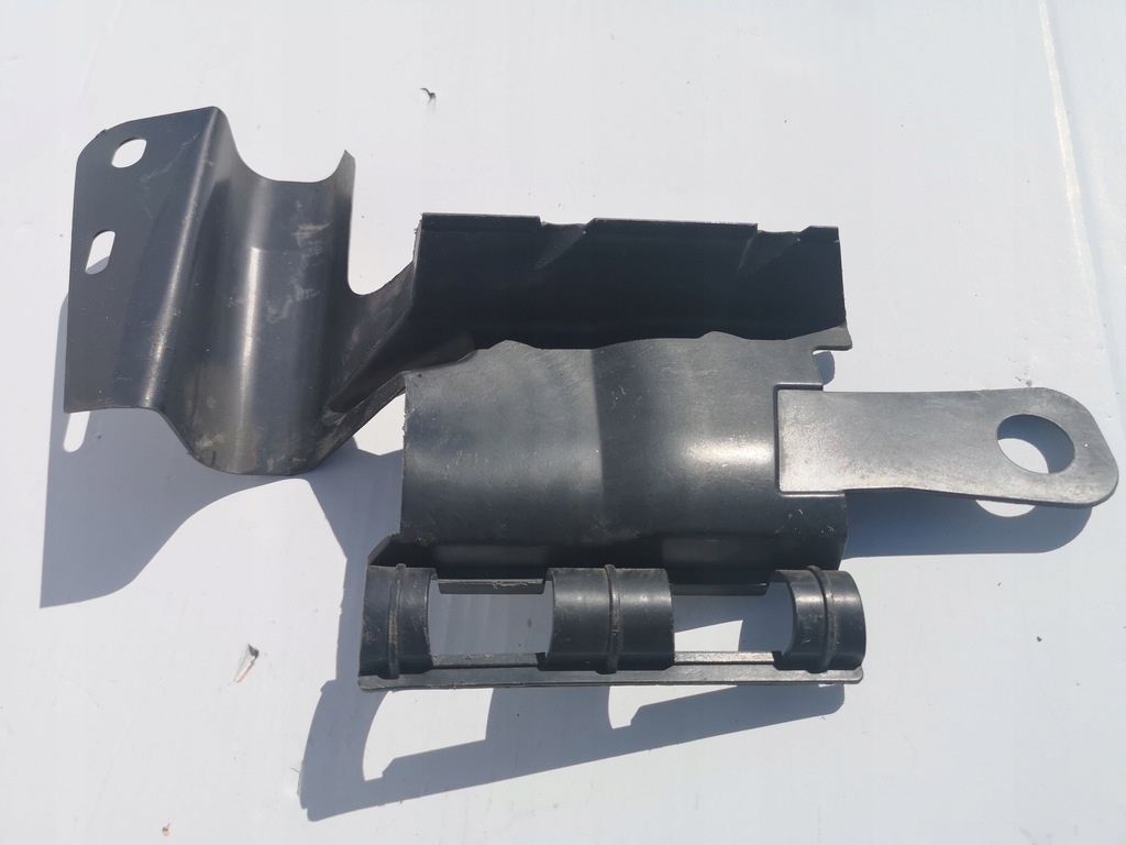 фото №1, Megane iv защита поперечина передний 638300353r