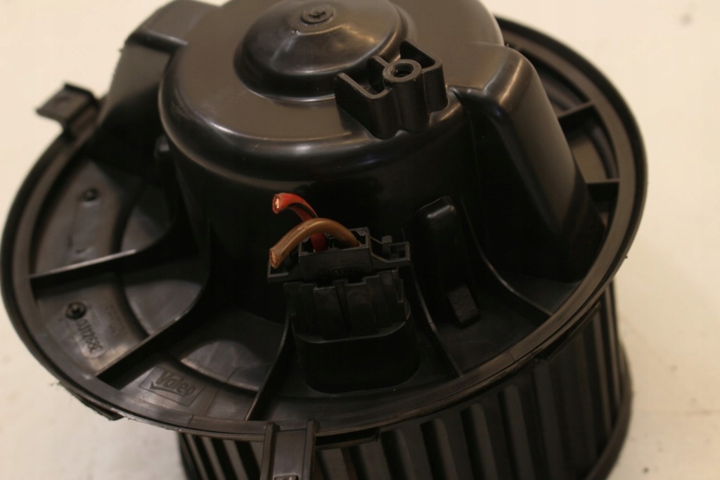 фото №7, Повітродувка обдув n031269u vw touran ii 2013r. eu