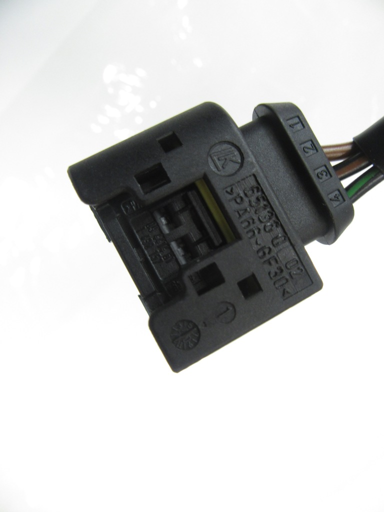 фото №11, Штекер колодка моторчик дворник bmw e60 e61 e70 e81 e87 e90 e91 4 контакты