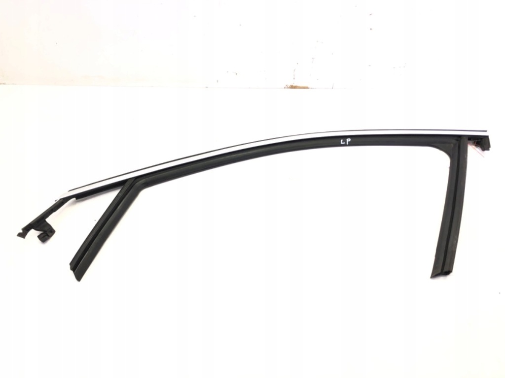 Купить Рамка дверь перед левая хром 9814856280 opel grandlan 18-22