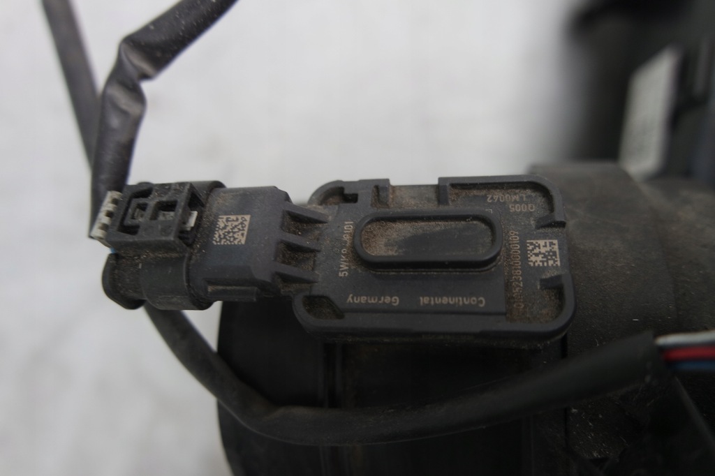 фото №5, Корпус фильтра воздуха mercedes w246 w176