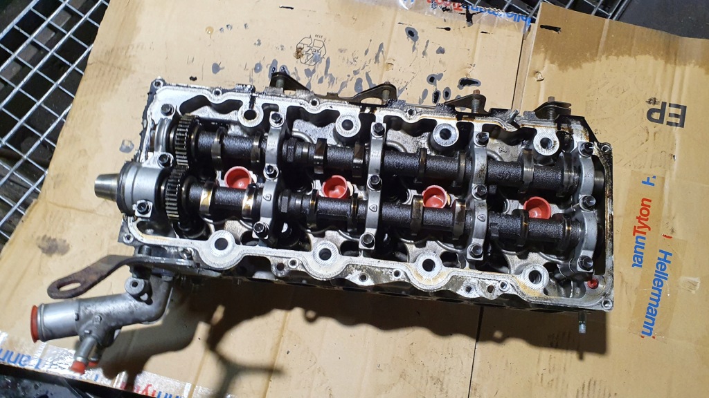 фото №1, Toyota hilux 3.0 d4d 1kd головка комплектная