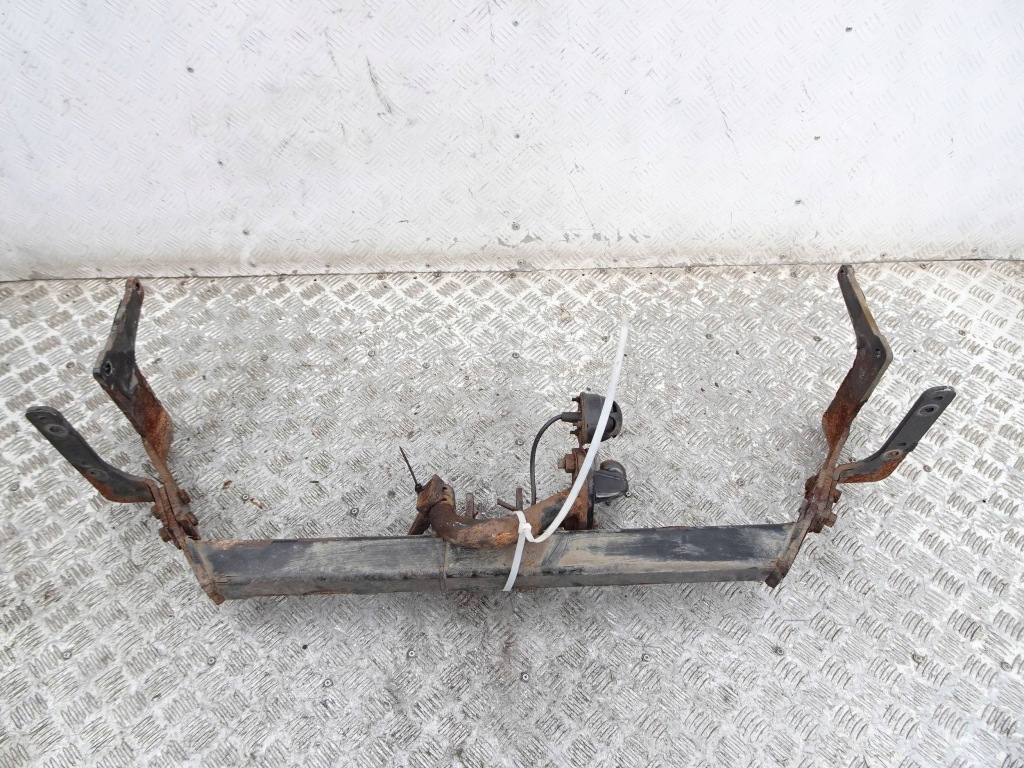 фото №1, Hak буксировочный kpl. citroen c4 picasso ii