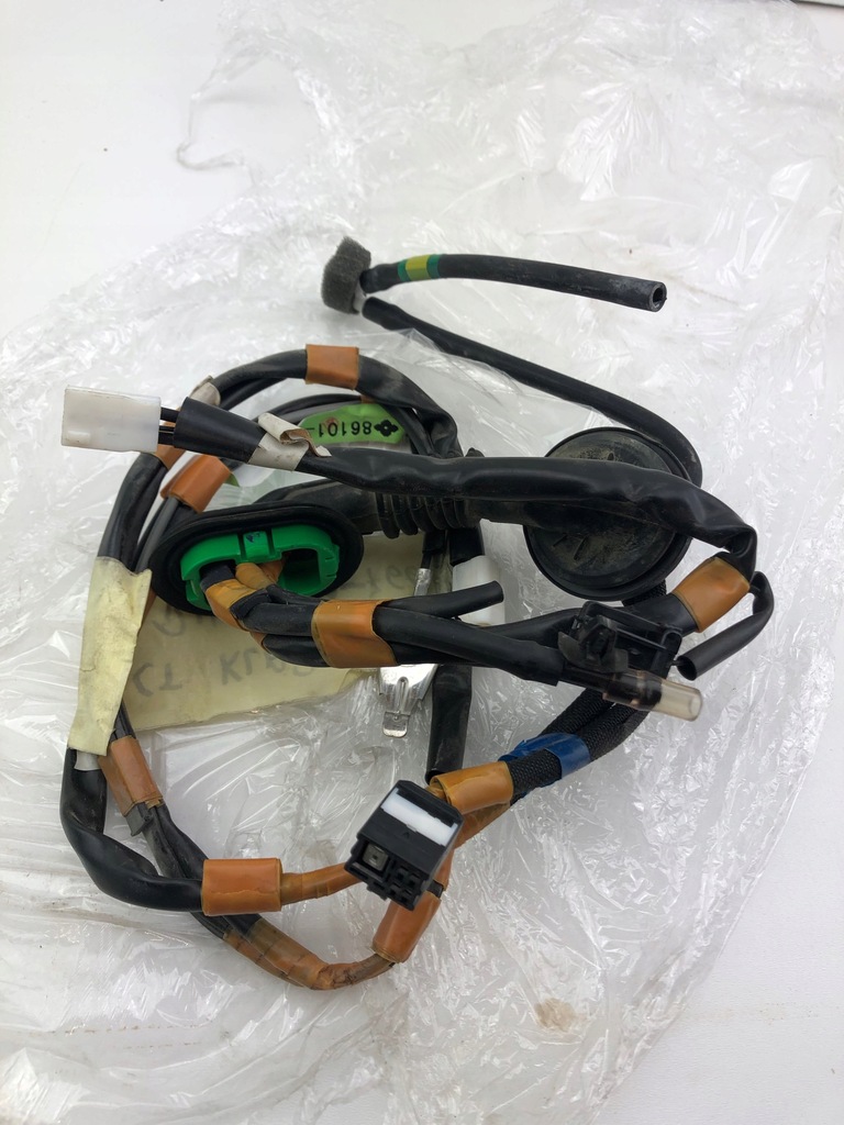 фото №1, Lexus ct200h електропроводка джгут антени 86101-76660