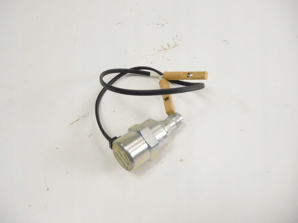 фото №2, Форсунка renault clio ii kangoo 7701045145