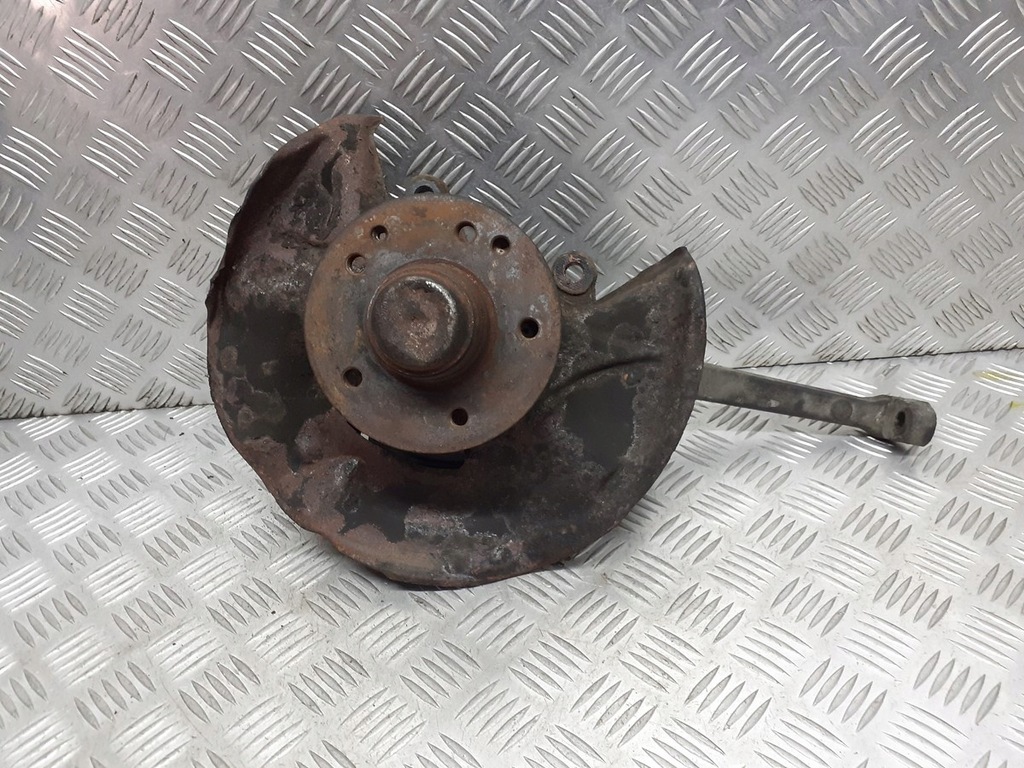 фото №1, Поворотный кулак ступица левый перед mercedes w210