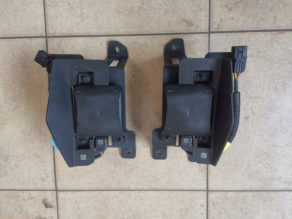 фото №6, Kia e soul 2020- датчик мертвого pola датчик кронштейн ab301a4610