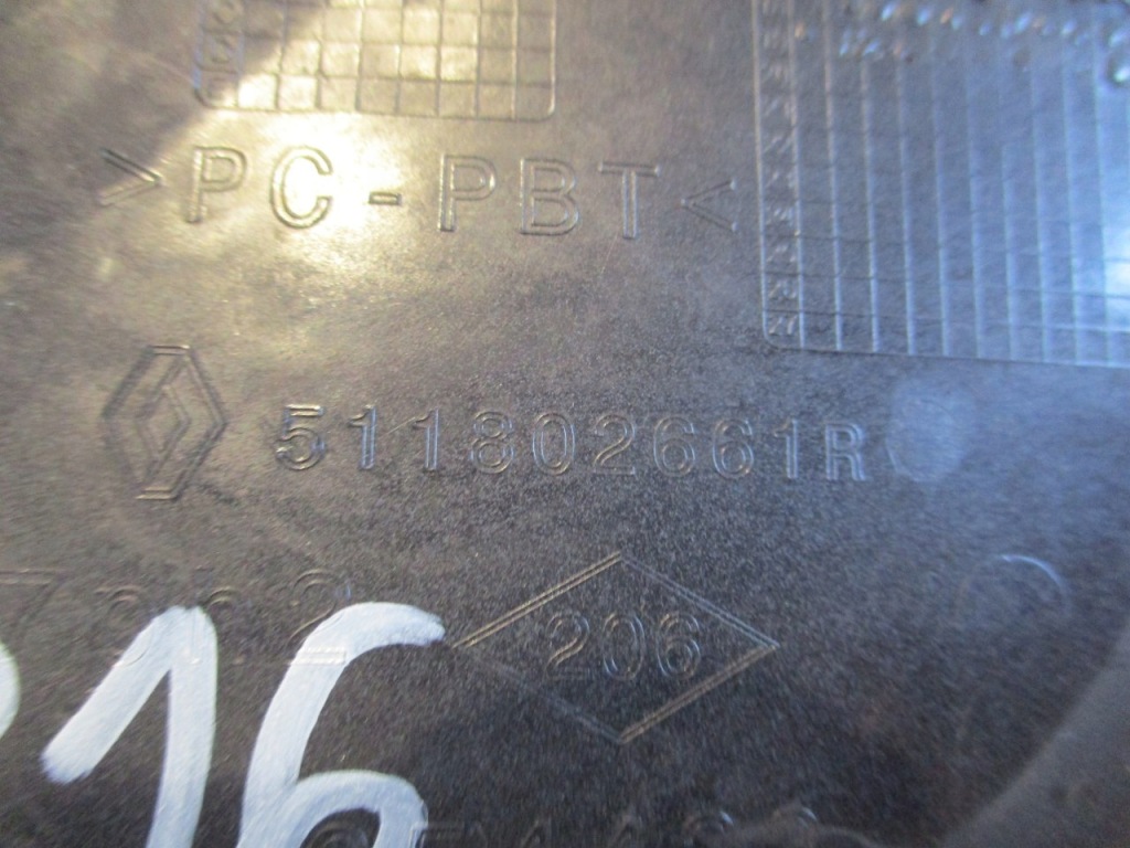 фото №3, Renault captur lift заглушка фаркоп бампер перед