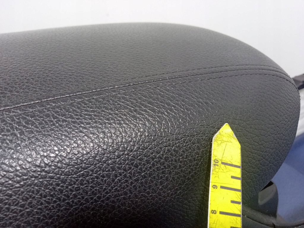 фото №16, Kia sorento ii туннель средний бардачок