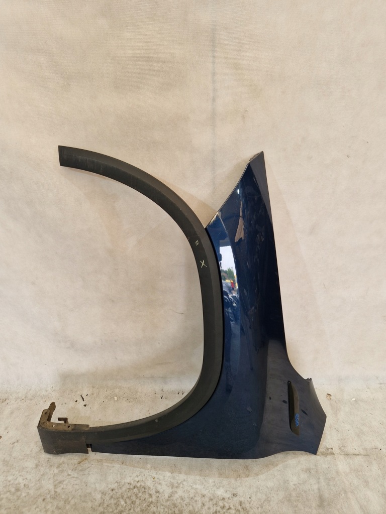 фото №1, Лівий крила mercedes eqa gla a247 молдинг оригінал