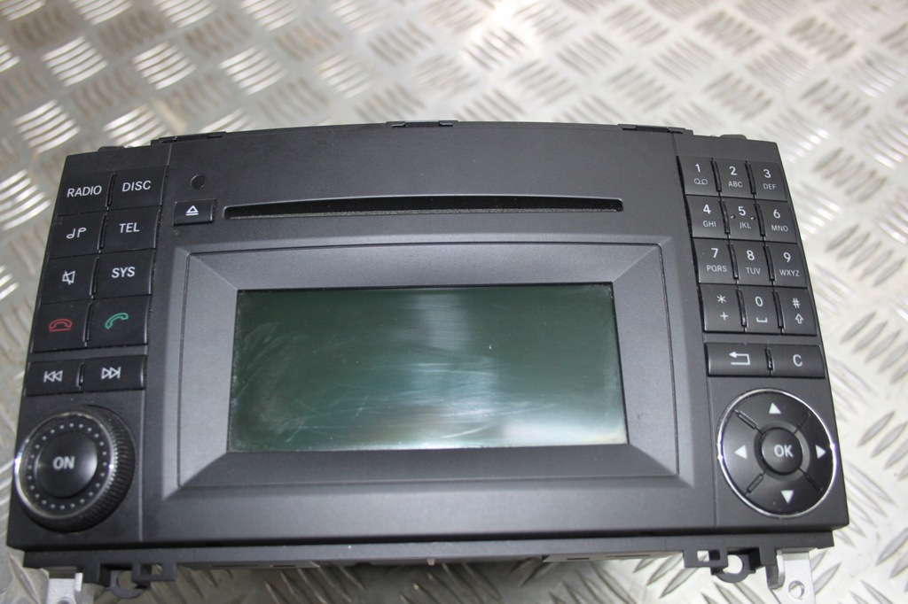 фото №2, Mercedes w169 радио navi 1699002000 fv