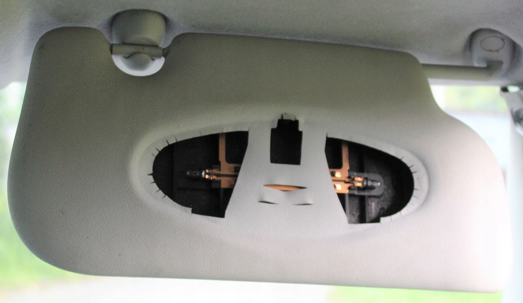 фото №2, Защита солнцезащитная правая козырёк mini r56