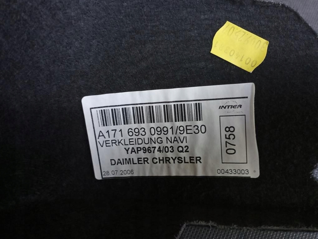 фото №8, Mercedes slk r171 оббивка багажника захист бака 9e30 a1716930491