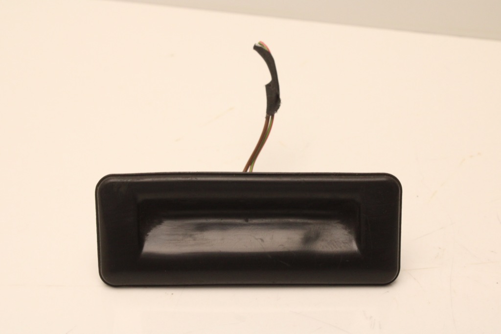 фото №1, Skoda fabia ii 06r- ручка крышки багажника микровыключатель