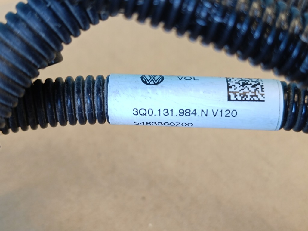 фото №12, Skoda superb 3 kombi 2.0 tdi 140kw 18r электропроводка шланг adblue 3q0131984n