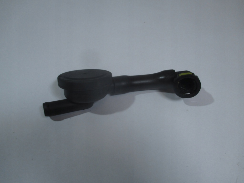 фото №1, Вентиляція картера оливи renault master opel movano 2.5 dci 8200045745