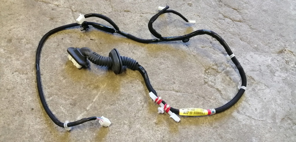 фото №1, Lexus ct электропроводка дверь левый задняя 82154-76020