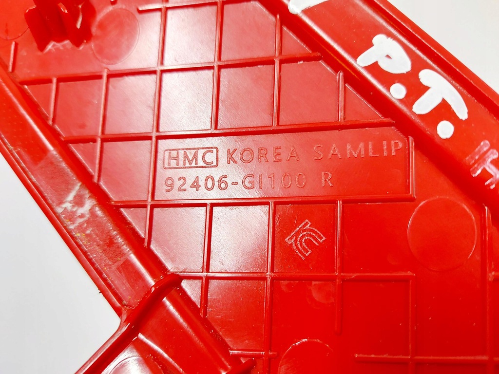 фото №7, Hyundia ioniq 5 22r. отражатель бампера правый задняя 92406-gi100