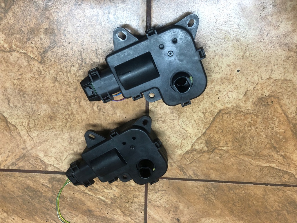 фото №8, Моторчик обдув espace iv 3.5v6