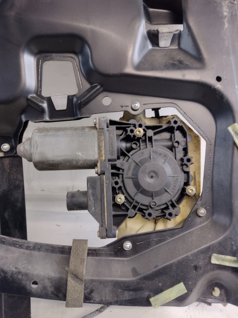 фото №8, Рамка, механизм стекло левый задняя audi a3 8l 8l4839753