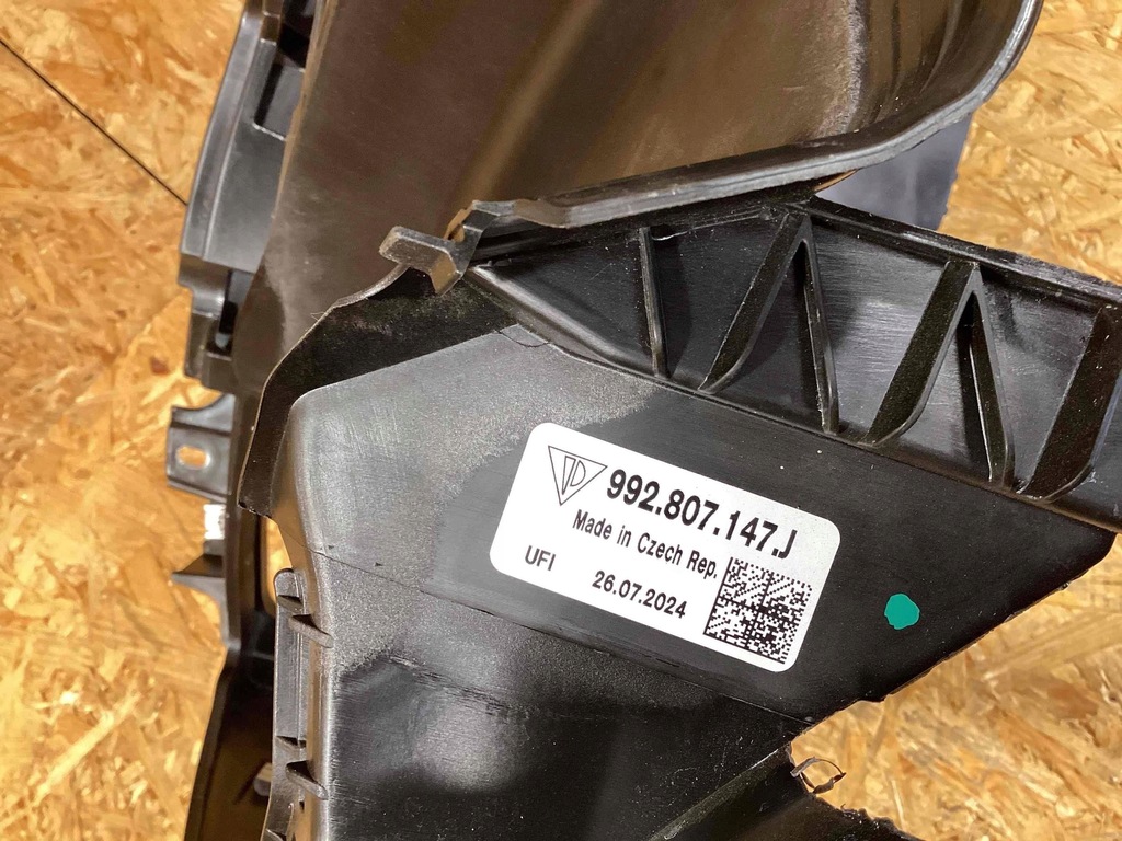 фото №7, Porsche 992 911 turbo s кронштейн бампера заднього ліва 992807147j