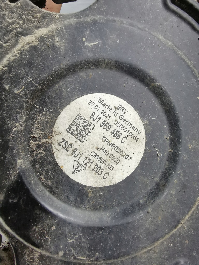 фото №5, Корпус вентилятора вентилятор porsche taycan 9j1