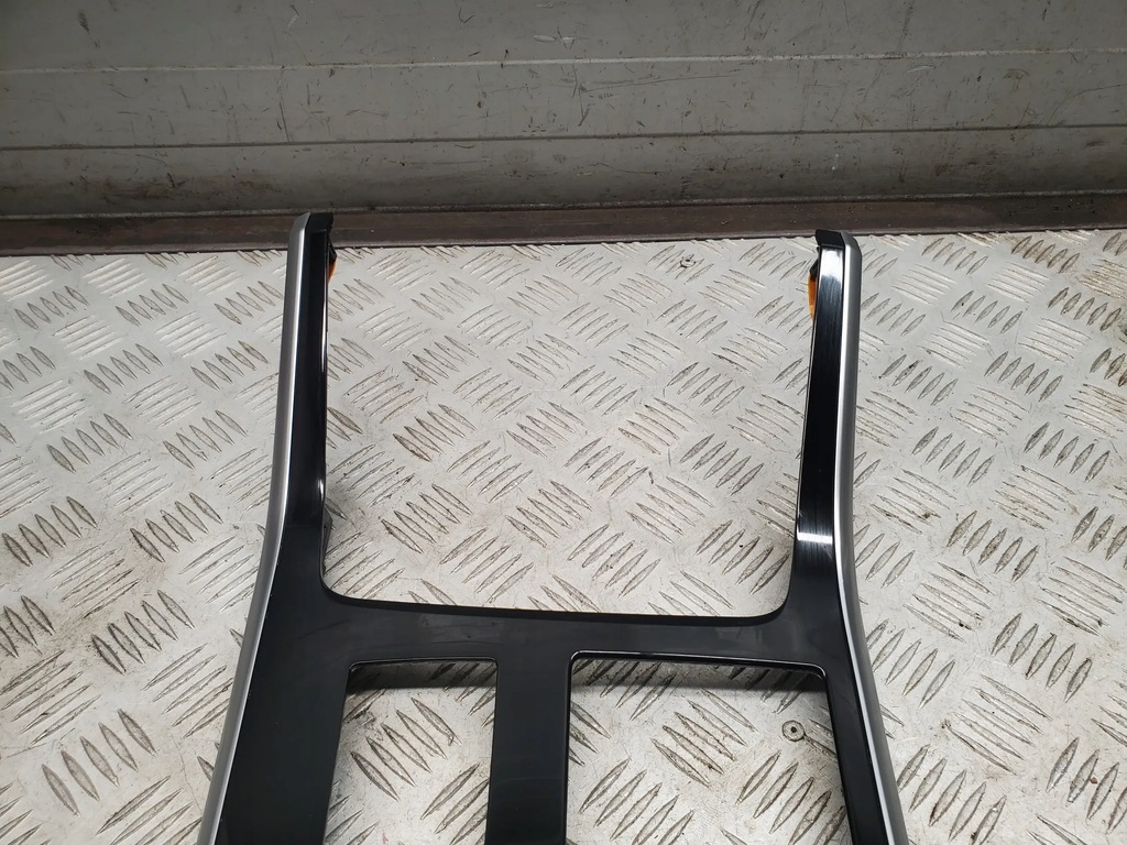 фото №5, Audi q8 4m8863324d чехлы