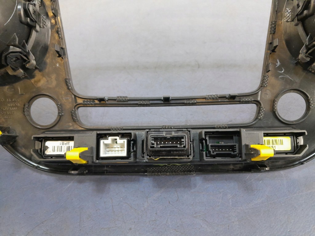 фото №4, Hyundai i10 ґрати обдув середній 84740-b4000
