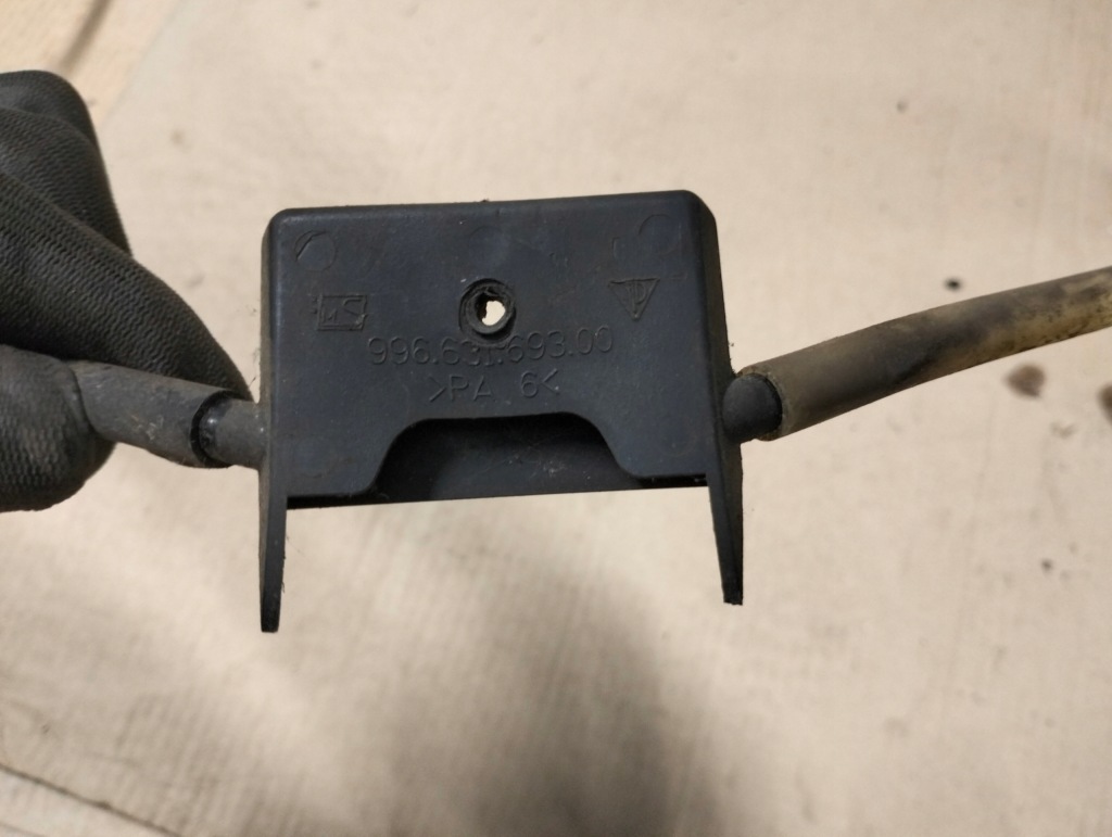 Злив води з фари porsche boxster 986 99663169300 Зі Шроту