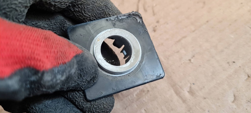 фото №6, Q8 4m sq8 кронштейн кронштейн датчика pdc перед бампера 4m8919199a