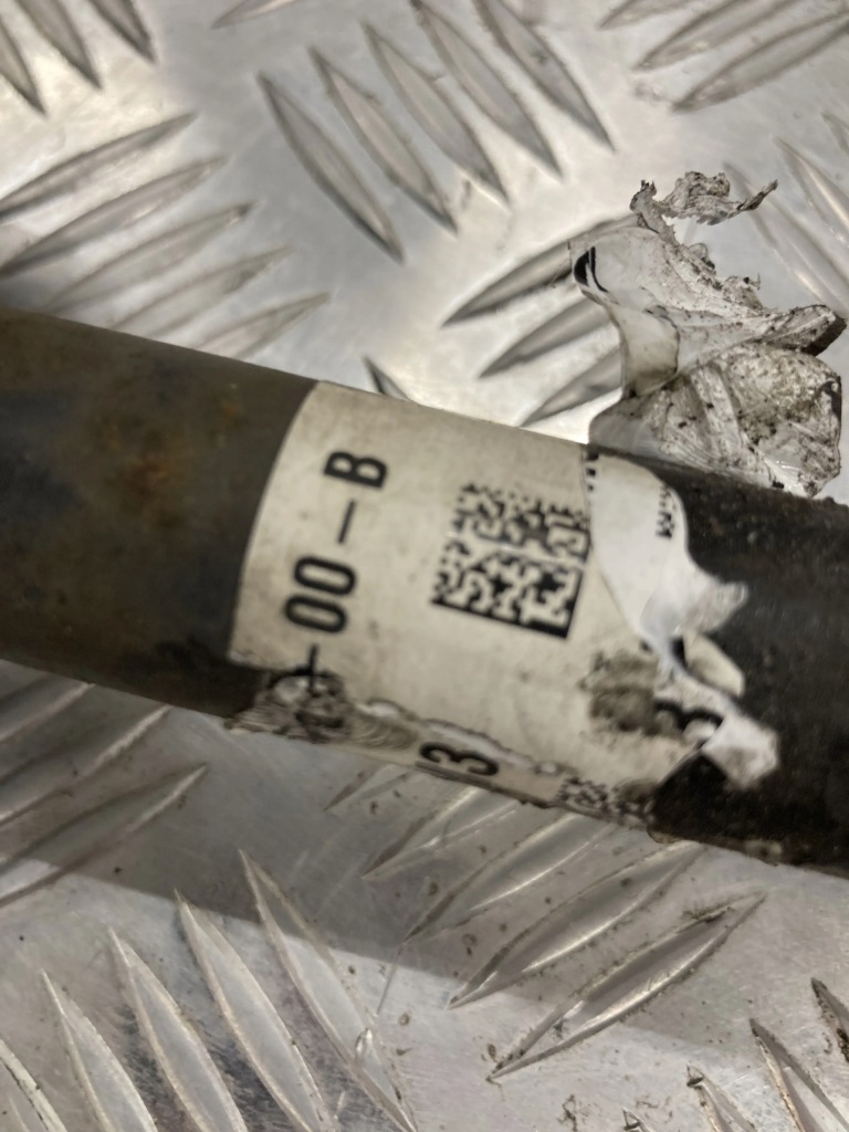 Приводной вал правый перед tesla model 3 17- awd Цена