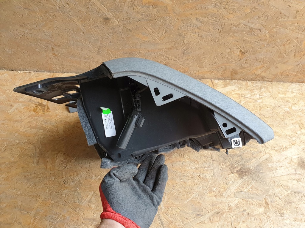 фото №12, Audi a5 8t бардачок пассажира szary