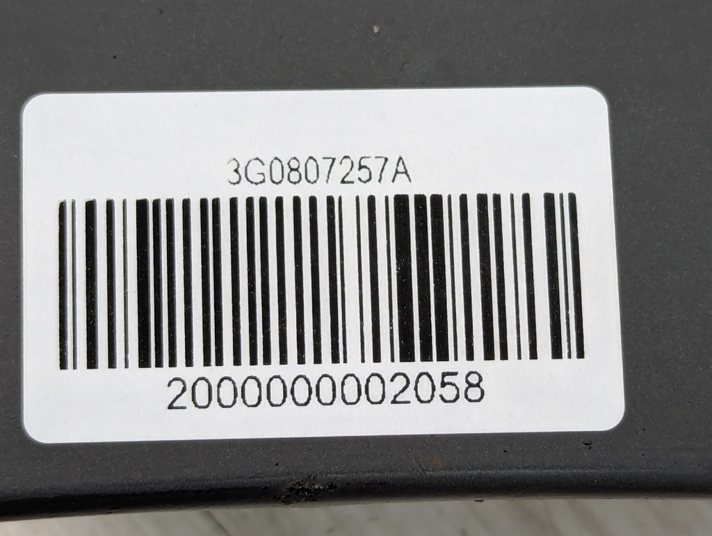 фото №8, Молдинг бампера крыла левая vw passat b8 alltrack 3g0807257a