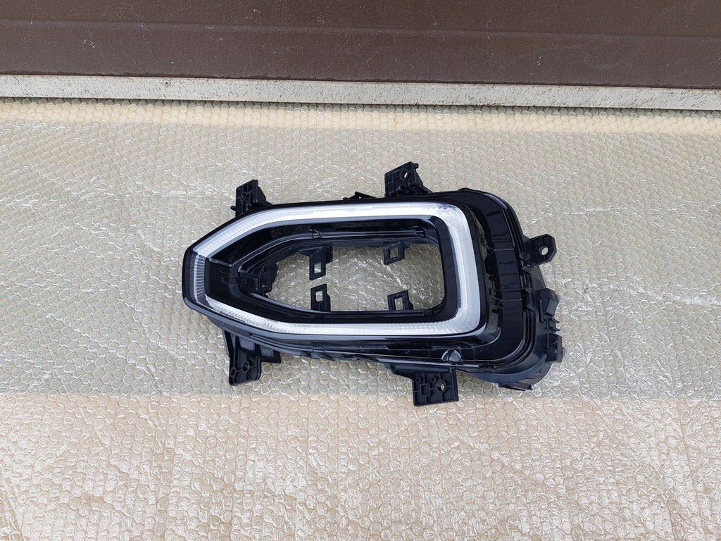 фото №2, Противотуманная фара правый led drl поворотник vw t-roc 2ga941056