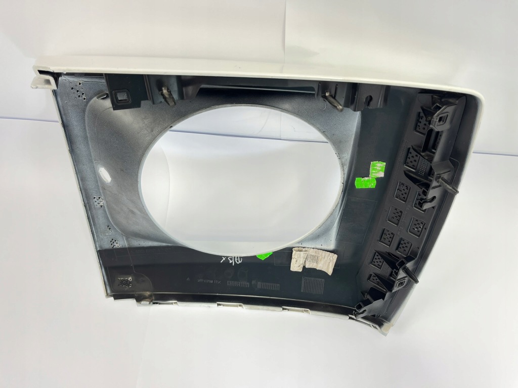 Панель фары защита правой лампы рамка решётка радиатора mercedes w463 2018r рестайлинг  g-klasa Цена