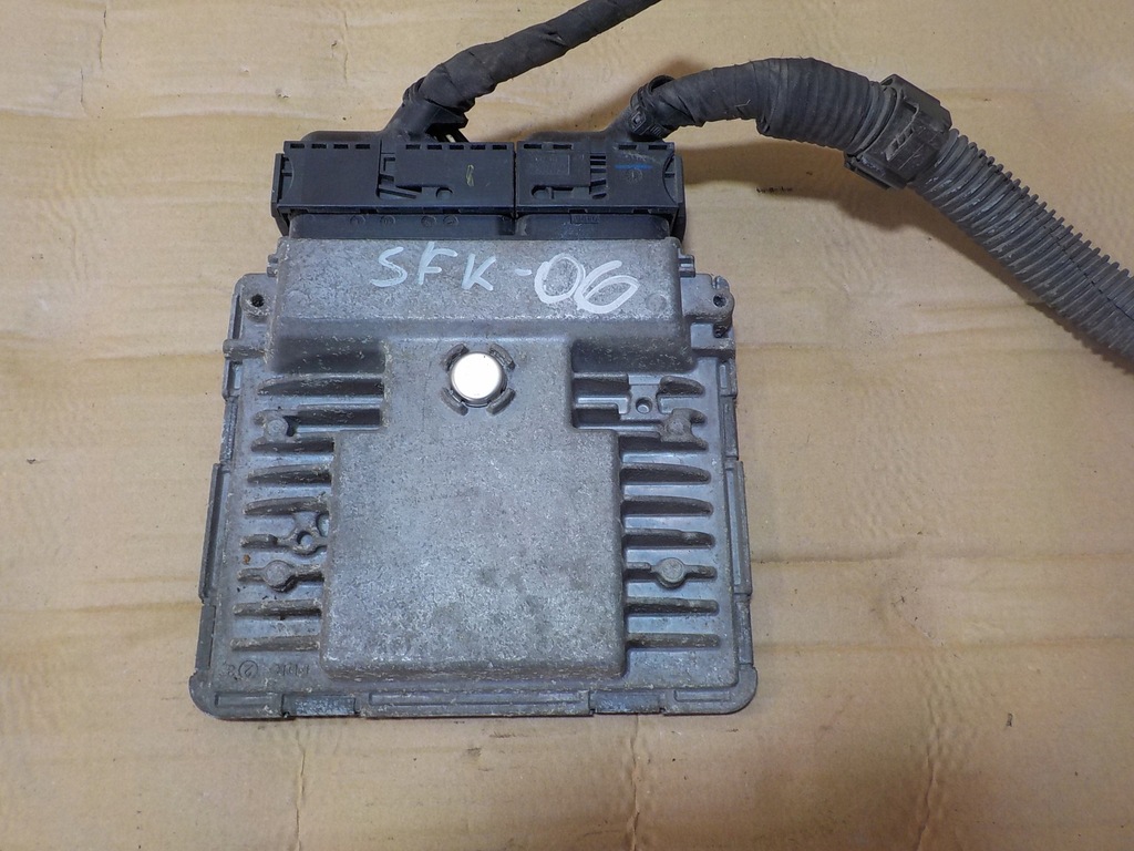 фото №4, Бортовий комп'ютер двигуна fabia ii 12r. 03f906070hk