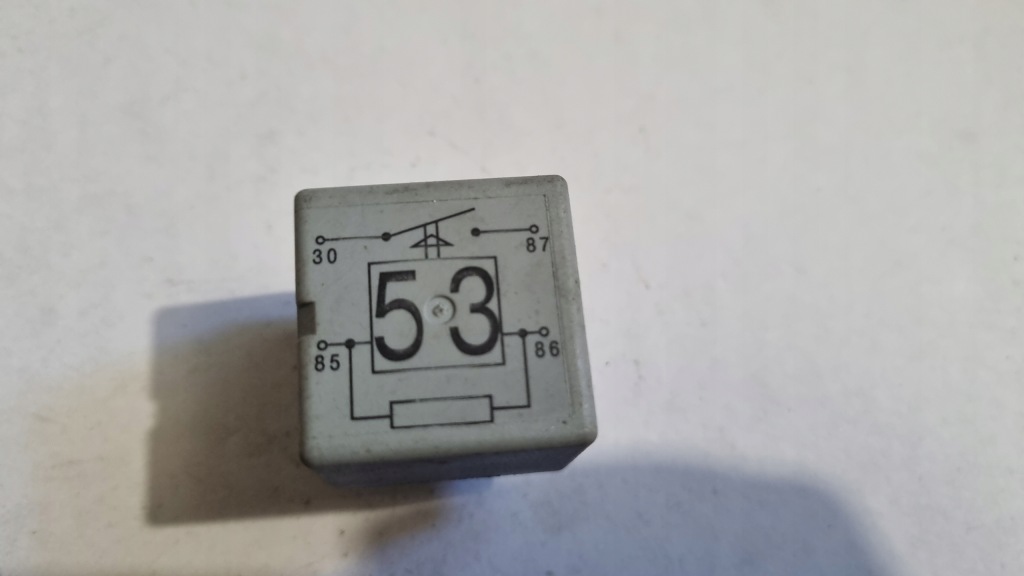 Реле 53 skoda superb i 141951253b с Разборки