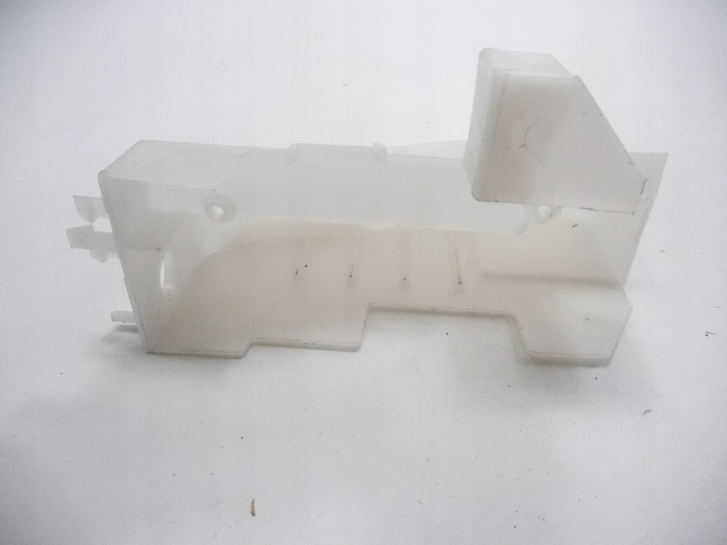 фото №7, Замок двері правий перед mazda 121 оригінальний номер 1e01-58-310