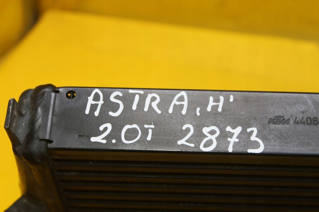 фото №10, Радиатор интеркулер opel astra h iii 2.0 tb 13129048