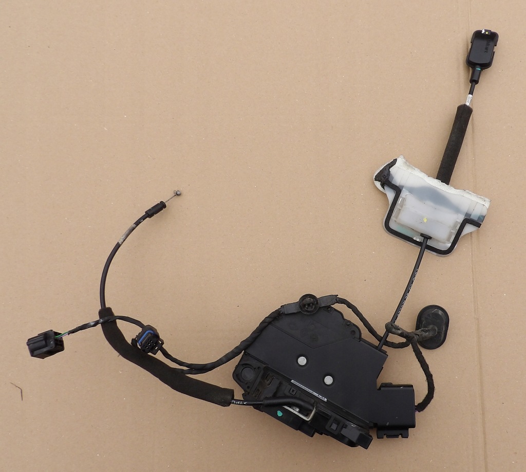 фото №4, Renault latitude 2010 замок дверь правый перед