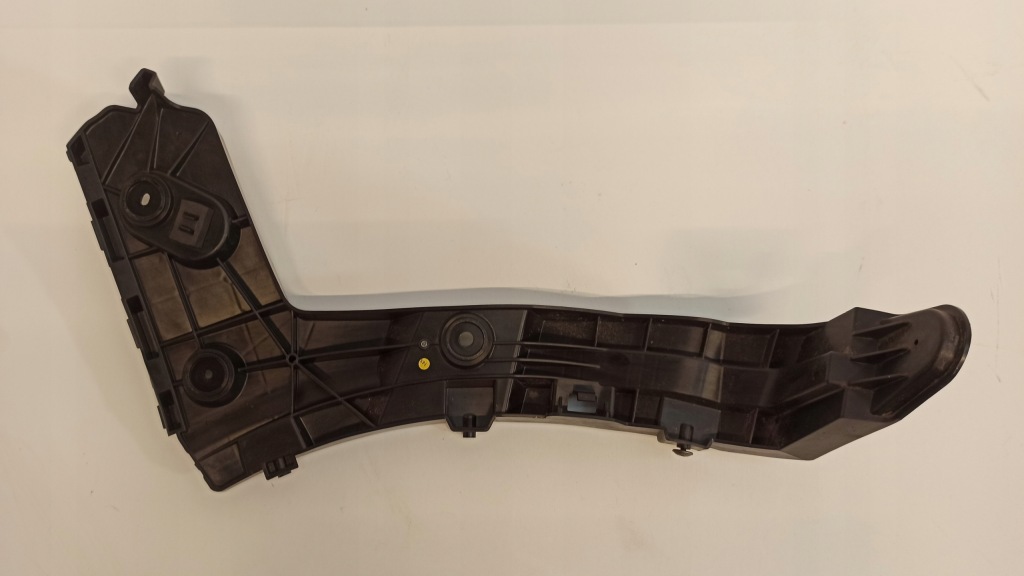 фото №1, Audi q2 напрямна бампера правий задня 81a07254