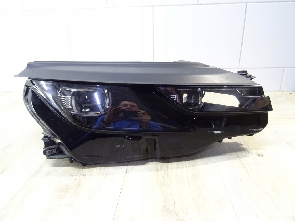 фото №1, Фара правий vw arteon full led 3g8941082