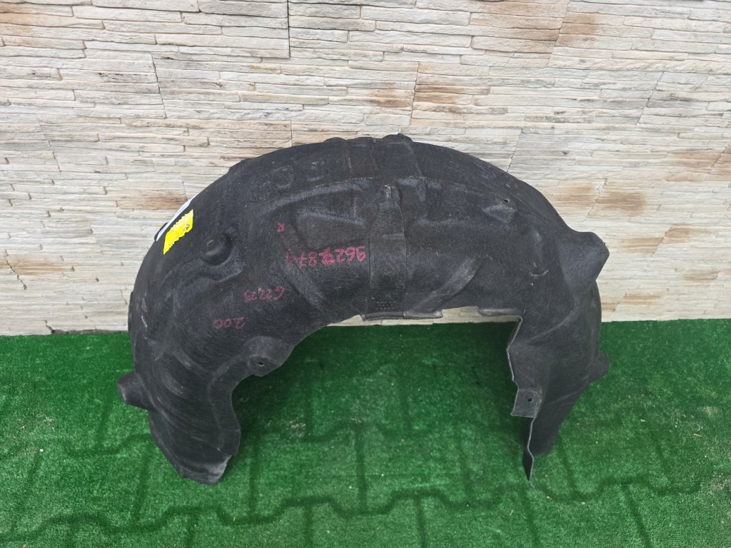 Купить Подкрылок bmw 4 g22 g23 9627874