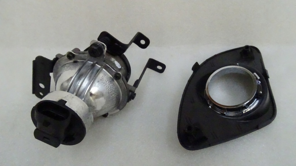 фото №6, Kia ceed i 06/09r- противотуманная фара правый оригинал новый