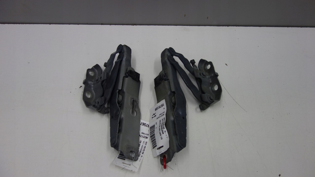 фото №1, Volvo s60 v60 18- петля петли капот kompet